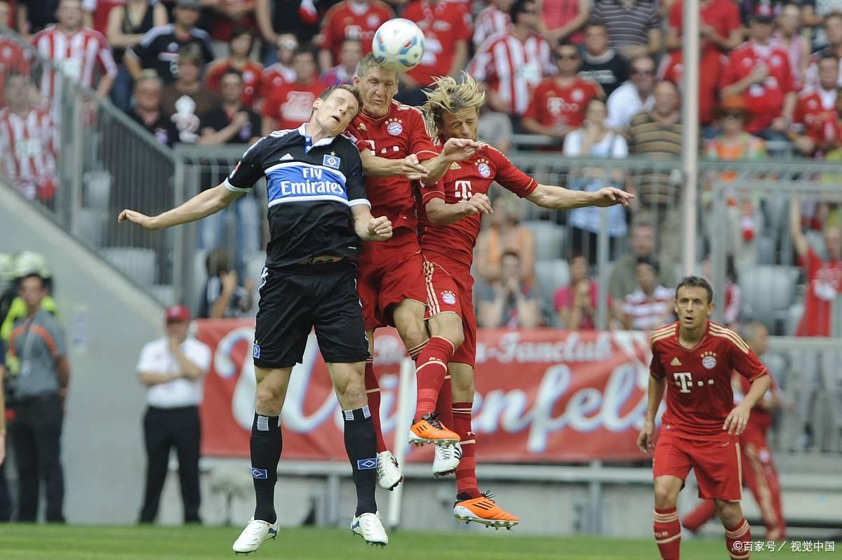 包含PSV埃因霍温客场告捷，荷甲劲旅登顶榜单的词条