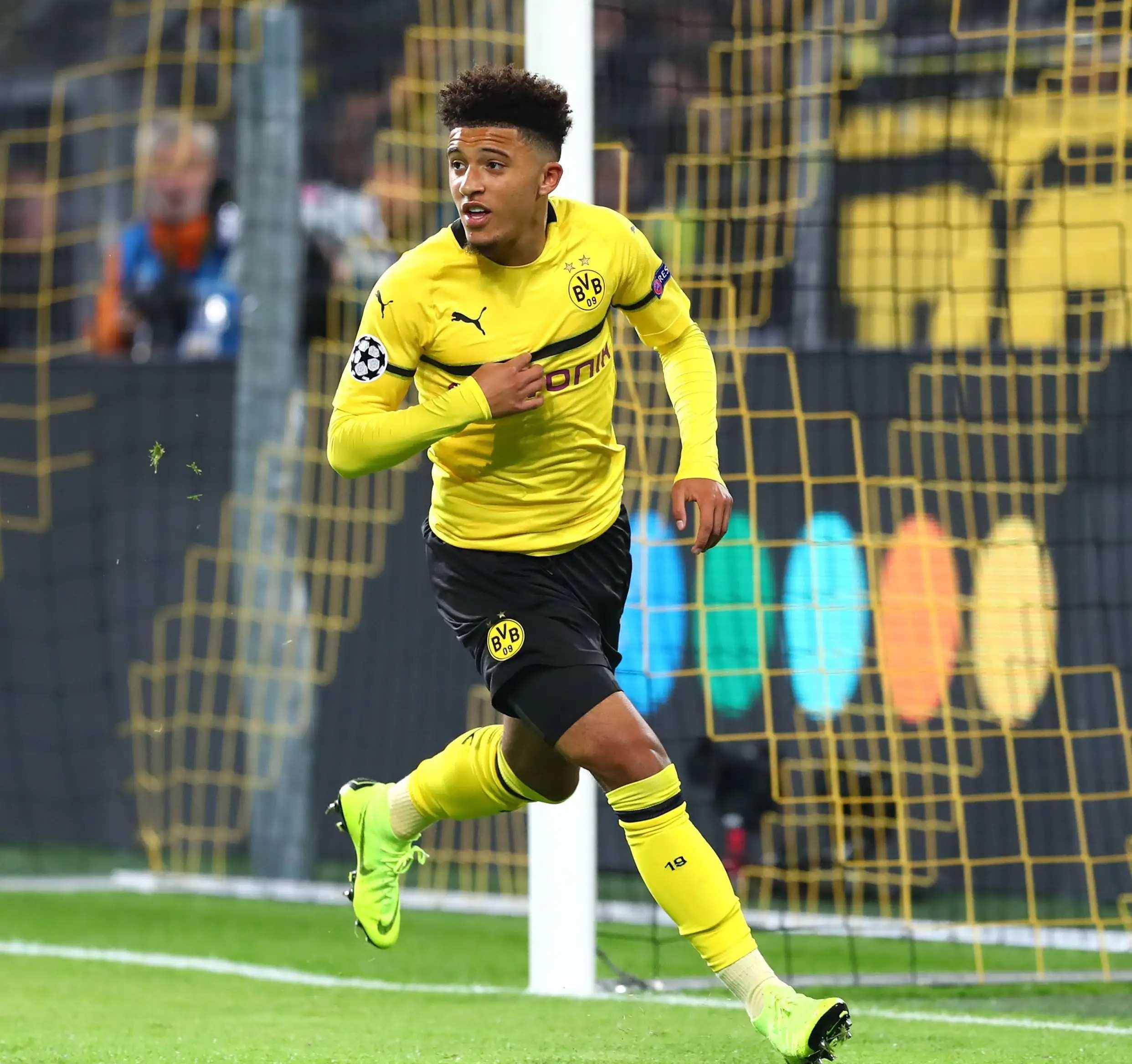 多特蒙德取得连胜,状态火爆无法阻挡的简单介绍 多特蒙德取得连胜,状态火爆无法阻挡的简单介绍