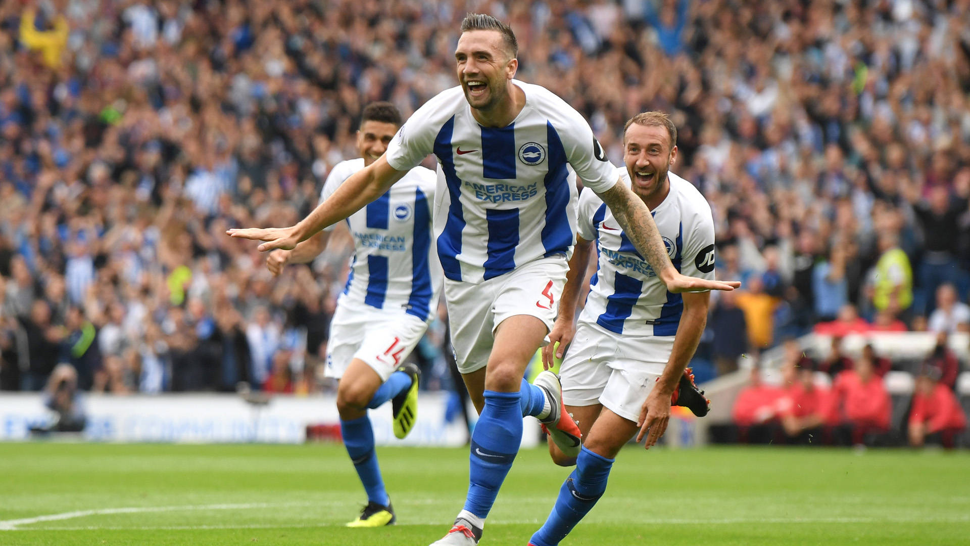 华斯布尔下滑加剧，英超降级危机四伏