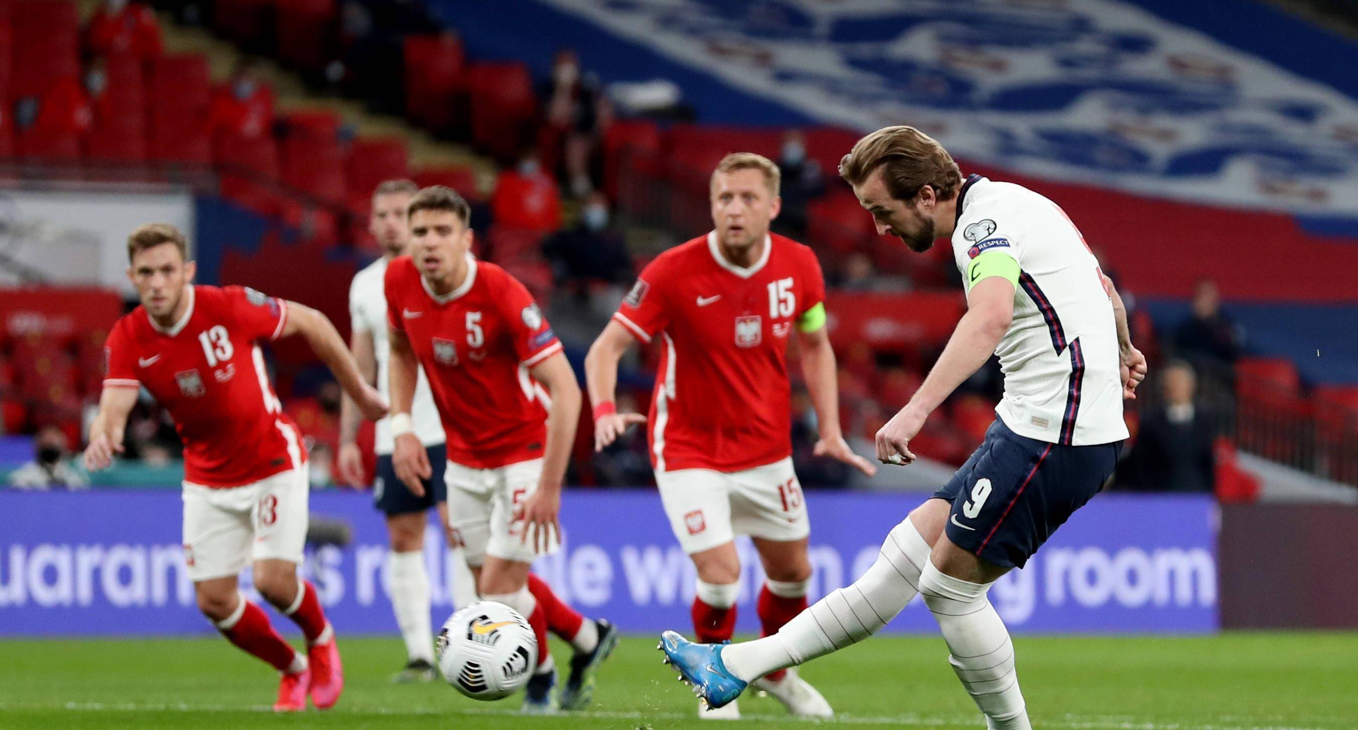 九游体育网页版入口-英格兰对阵保加利亚，双方角逐