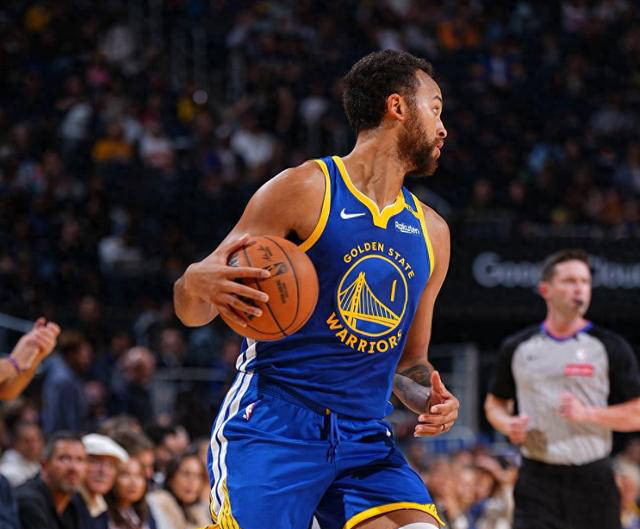 九游体育网页版登录入口-勇士惨遭逆转，遗憾输球收场