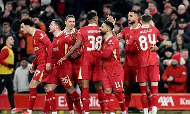 包含利物浦豪取三分，英超劲旅稳固地位的词条