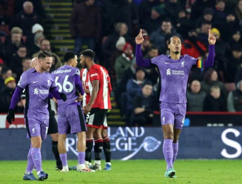 利物浦主场横扫谢菲联，继续领跑英超