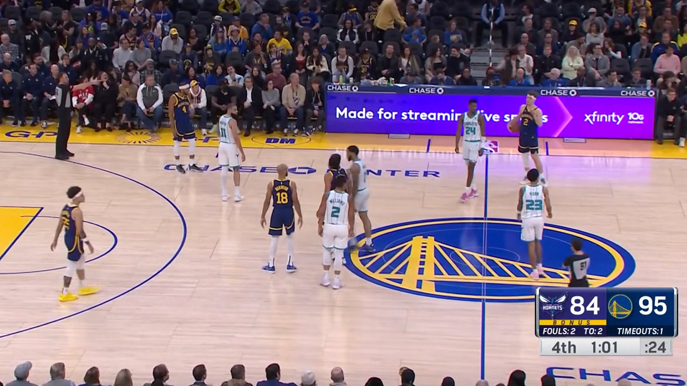 黄蜂球员受伤，主教练寻找新的阵容配置