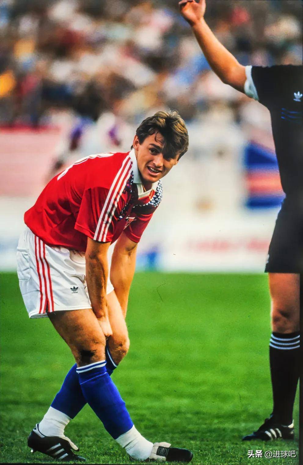 斯洛伐克队在比赛中展现出团结精神