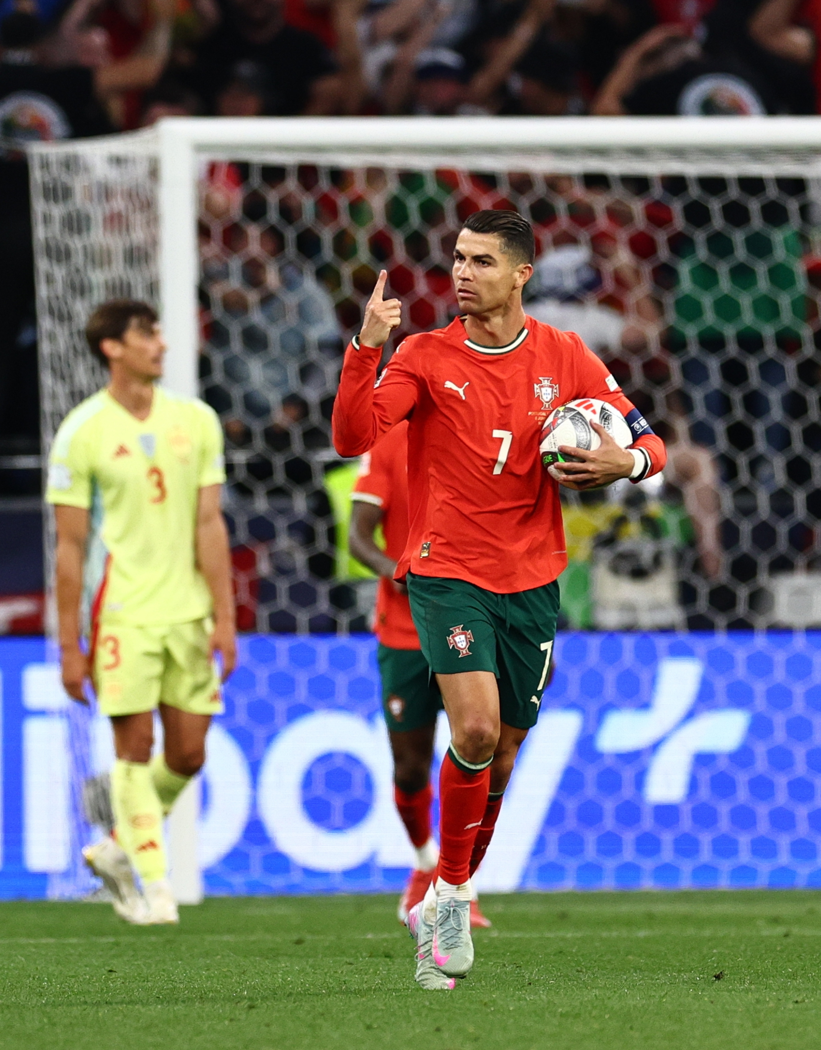 比利时逆转葡萄牙，晋级半决赛