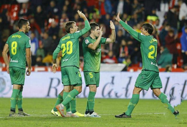 九游体育-格拉纳达客场胜利，发挥出色赢得球迷掌声的简单介绍