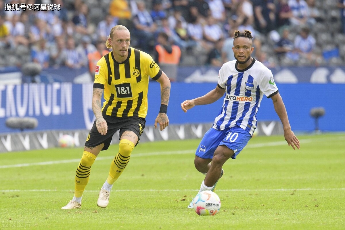 柏林赫塔在比赛中控球优势明显，轻松击败对手