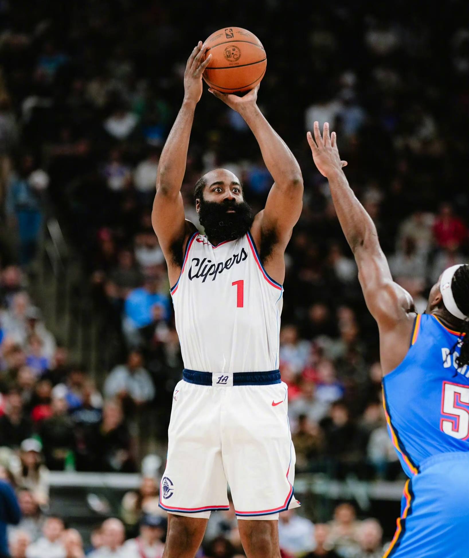 九游体育亚洲官网-快船主场大胜雷霆取得五连胜