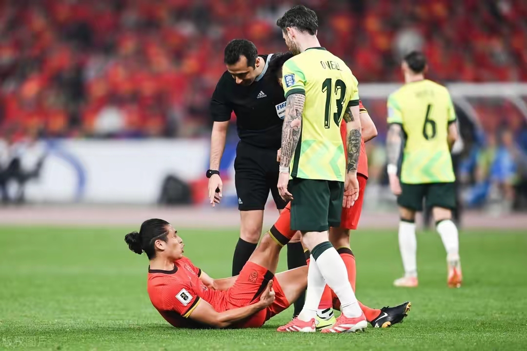 阿尔梅里亚客场不敌对手首秀遭遇挫折