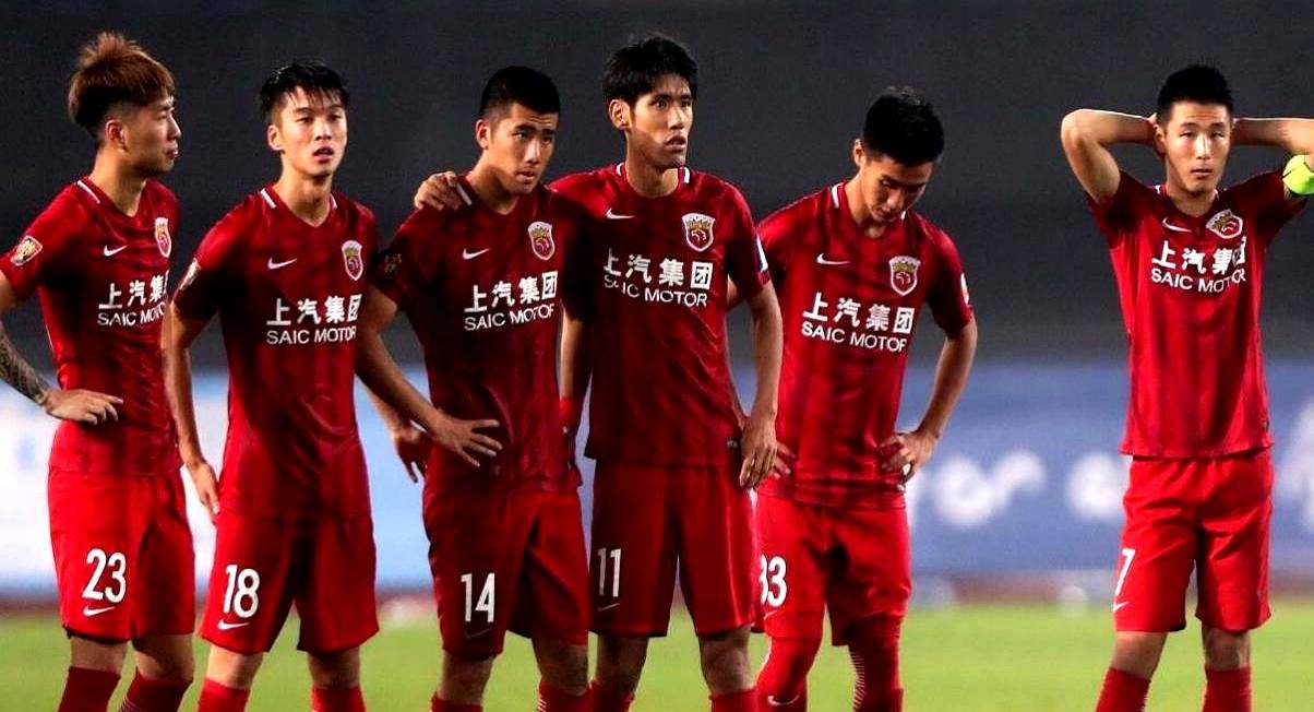 关于大连人客场不敌上海上港，遭遇两轮不胜的信息