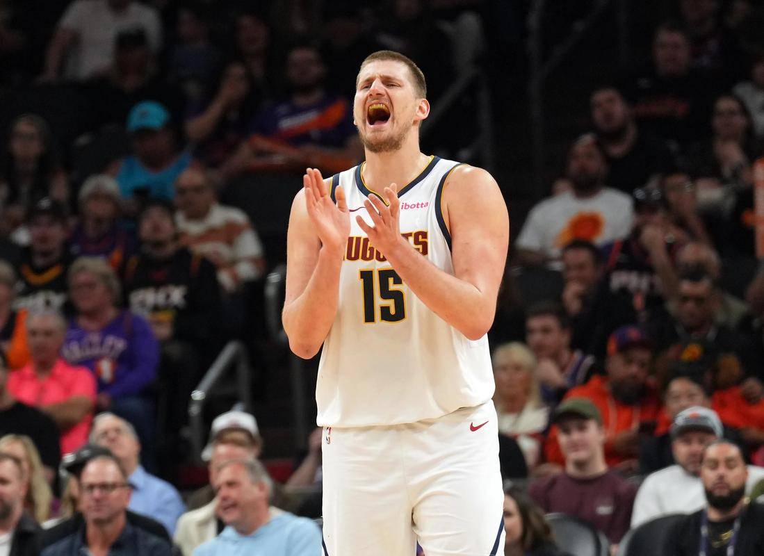 掘金惜败快船,约基奇贡献双 掘金惜败快船,约基奇贡献双