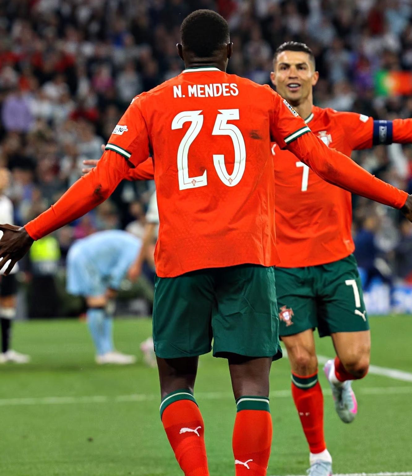 包含葡萄牙队五战四胜仍需更上层楼的词条